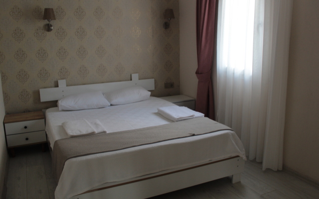 Aloanda House