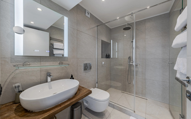 Квартира Двухуровневая студия Smart Host на Н. Красносельской