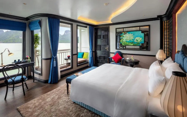 Verdure Lotus Luxury Cruise Hotel