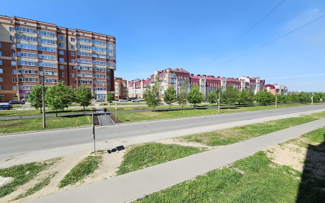 Na Batyushkova Apartments