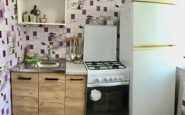 Ekonom 2 Komnatnaya Uyutnaya I Chistaya Flat