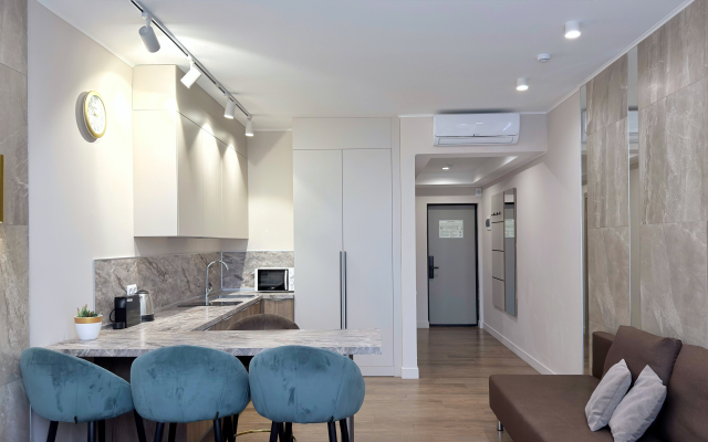 Mirror Ot Progosti Apartment