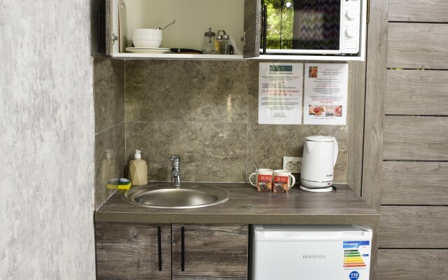 YourHouse na Ulitse Si Sinkhaya Apartamenty