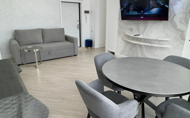 Flat U Morya Zhk grin Seyl 2