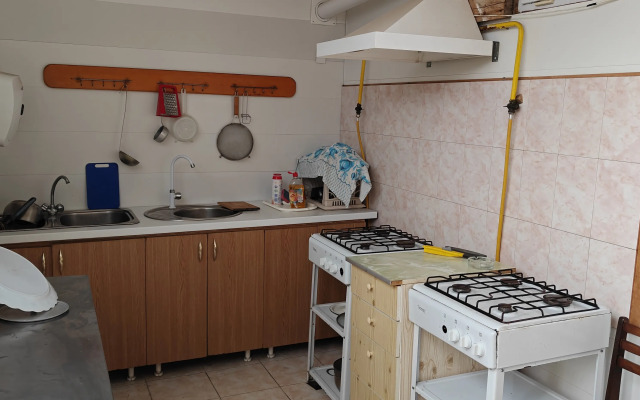 Отель Г/К Четыре Сезона