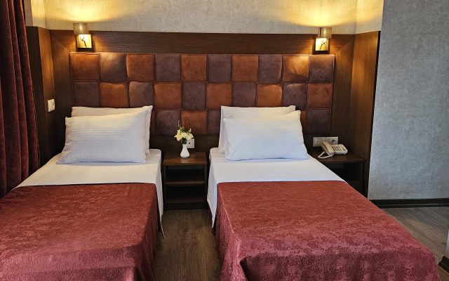 Amarcord Boutique Hotel