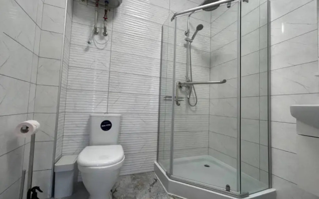 Green Sail Apartments