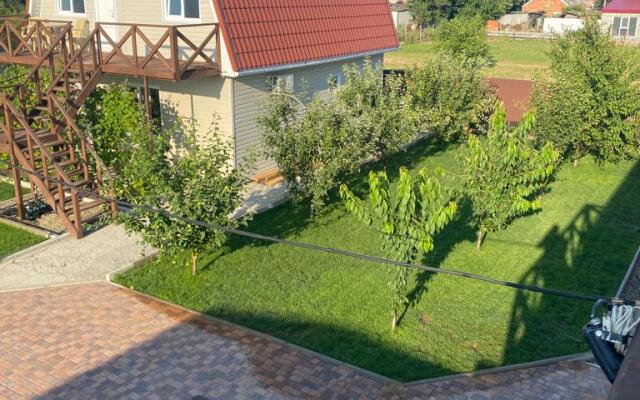 38 Popugaev Guest House