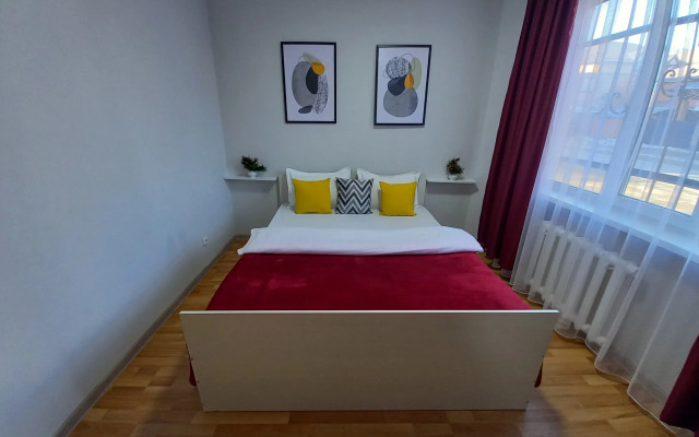 Zvyozdnoye Trio Flat