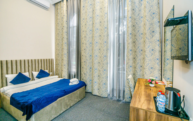Bristol Hotel
