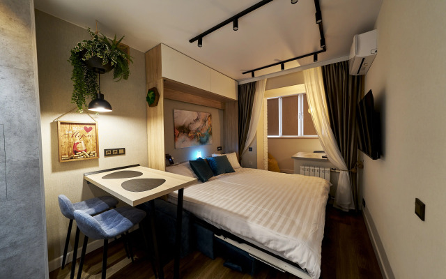 Studiya Delyuks Belorusskaya Flat