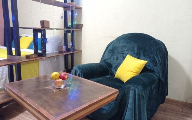 Квартира Live-In-Comfort на Творчества 1к1