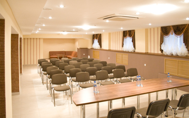 Evrika Hotel