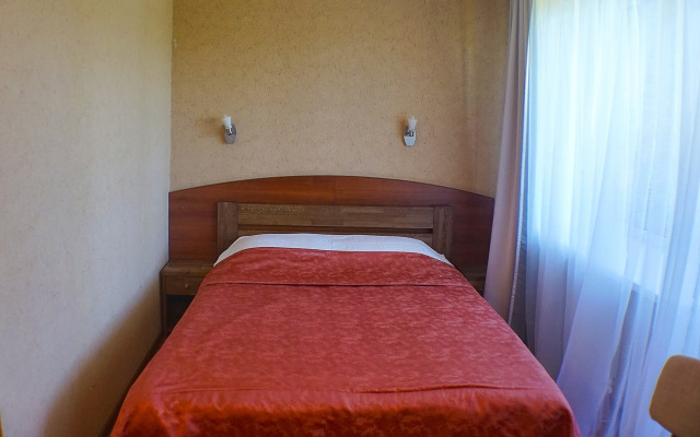 Pribrezhnyij Yarburg Park Hotel