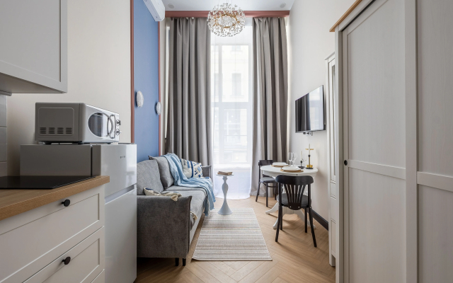 Квартира Двухуровневая Cтудия на Садовой