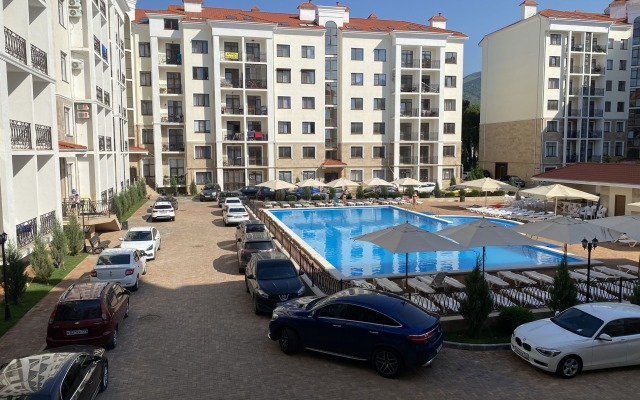 233 Mira 44lit6 Apartments