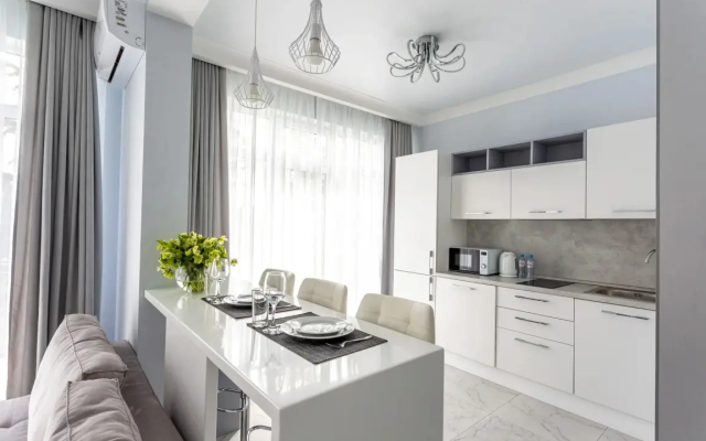 Апартаменты RED APARTMENTS Покровский Парк Секвойя