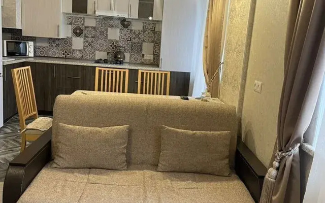 Na Ulitse Internatsionalnaya, 35 Flat
