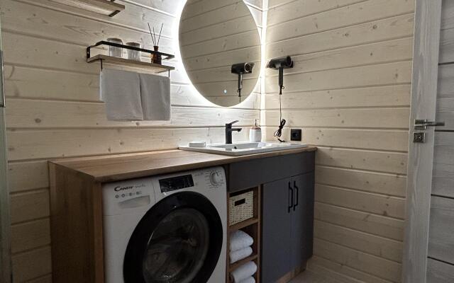 Частный Дом На Берегу Реки