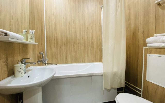 Uyutnaya V Tsentre S Potryasayuschim Vidom Flat