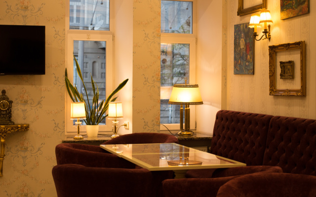 Vintazh Hotel