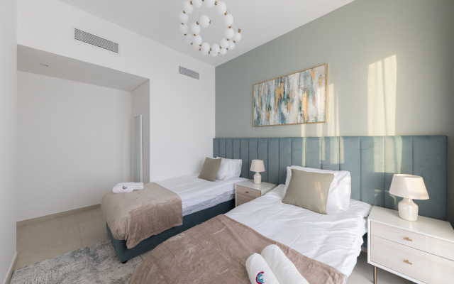 Welcome Home in Downtown Views Apartments