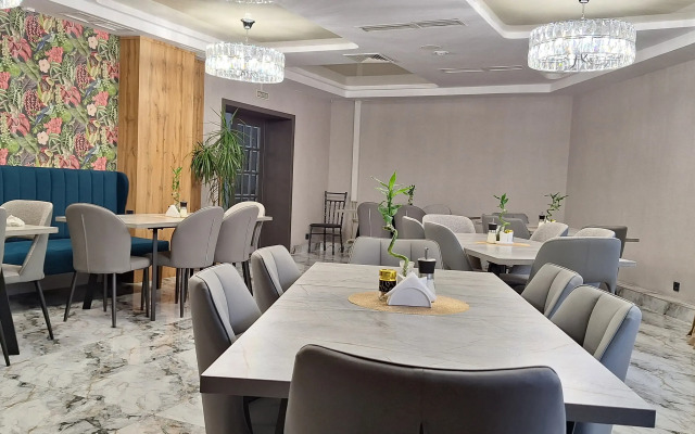 Rush Hotel