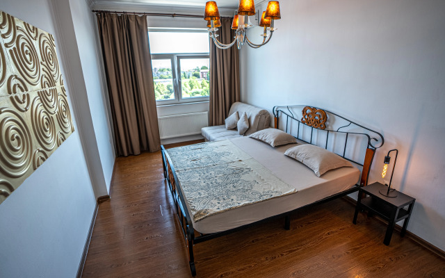 Квартира Центр. Набережная. Две спальни, два санузла, лоджия