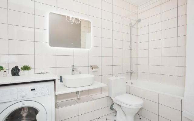 Etazhidejli na 18 etazhe vozle ZhD Apartment