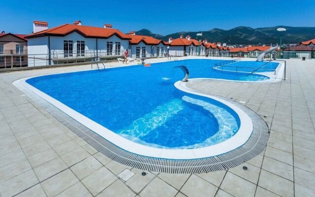 V Kedrovoy Rosche Guest House