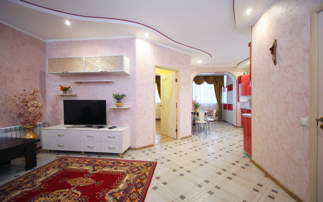 Na Lermontova 19A #1 Apartments