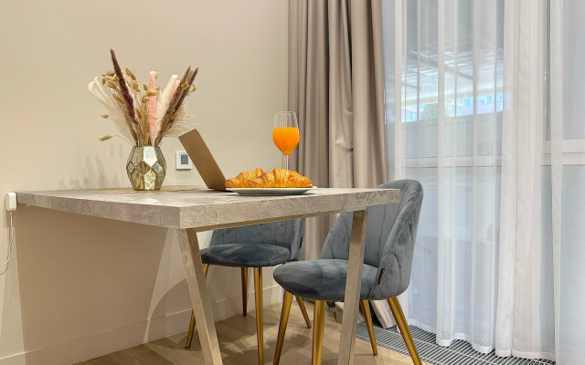 inSochi v samom centre Sochi na Navaginskoj N359 Apartments