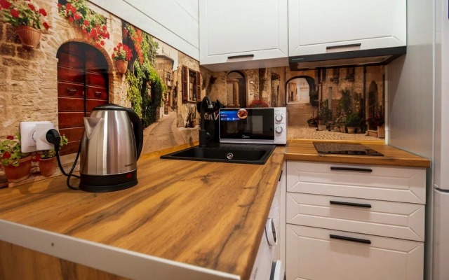 More Rooms Na Ruzheynoy 2 Apartments