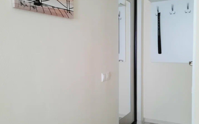 Studiya u Metro Filatov Lug FL3 Apartments