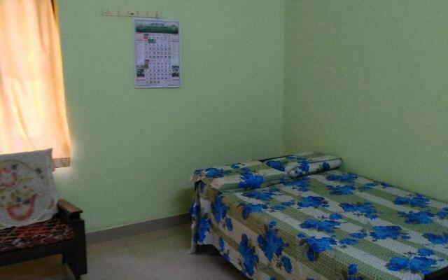 Sreepadmini SS Ayurmadam Guest House