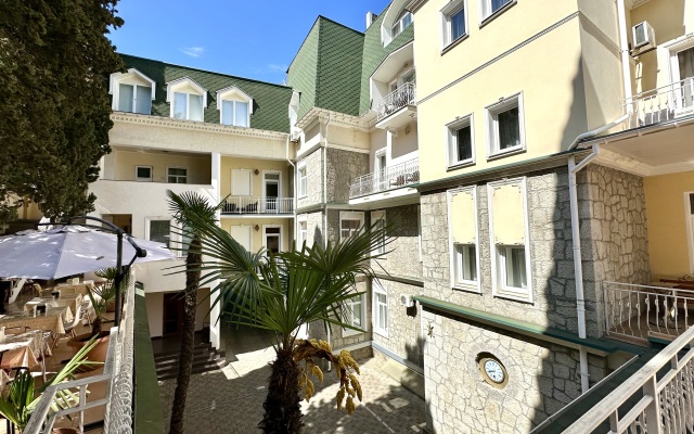 Imperial-2011 Hotel