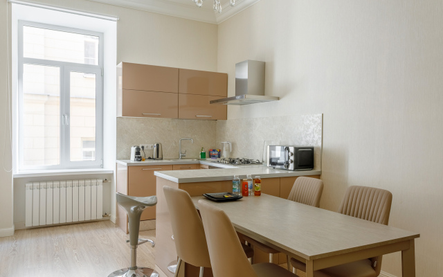 Luchshaya Kvartira with 3 bedrooms near Kremlin