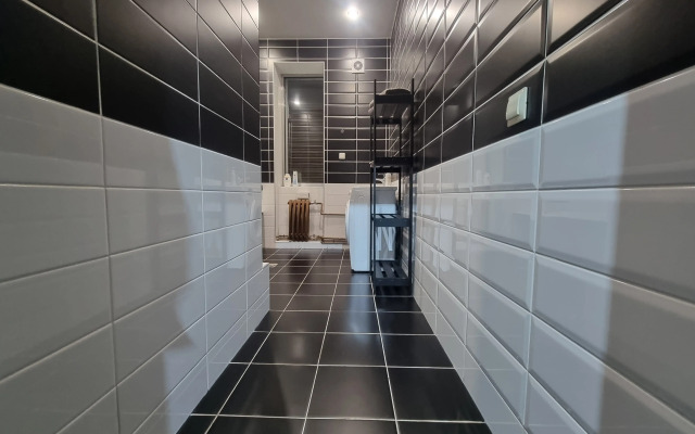 S dizaynerskim remontom v tsentre goroda Flat