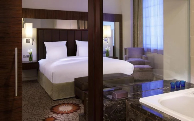 Sheraton Mall of the Emirates , Dubai