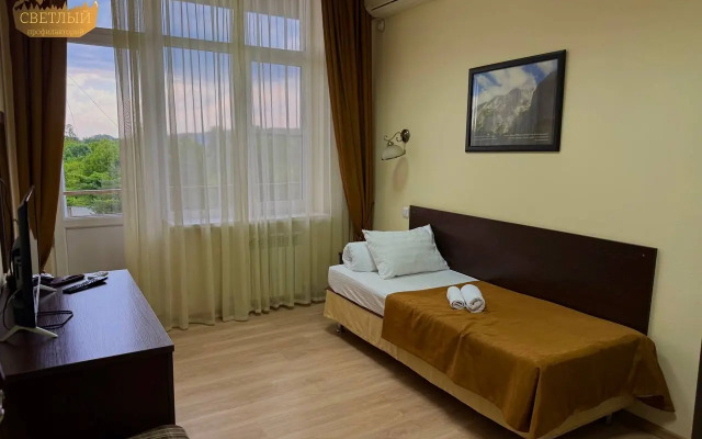 Profilaktoriy Svetly Hotel