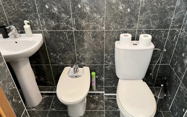 Частный Дом 327 с Бассейном и Видом на Горы