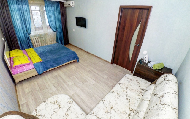 Uyutnaya U Rivyery Flat