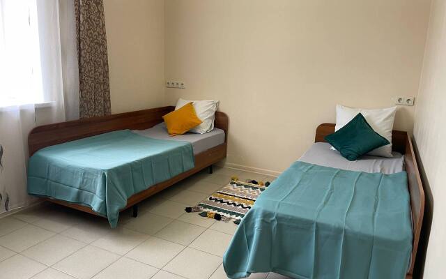 Zhemchuzhinka Guest House