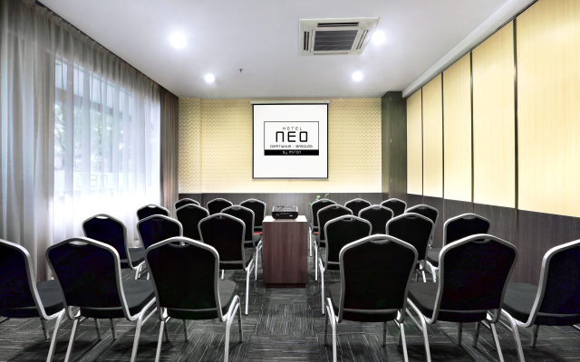 Neo Dipatiukur Hotel