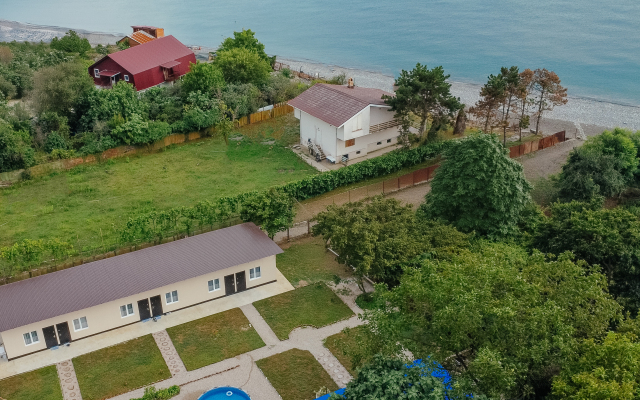 manushak Guest house