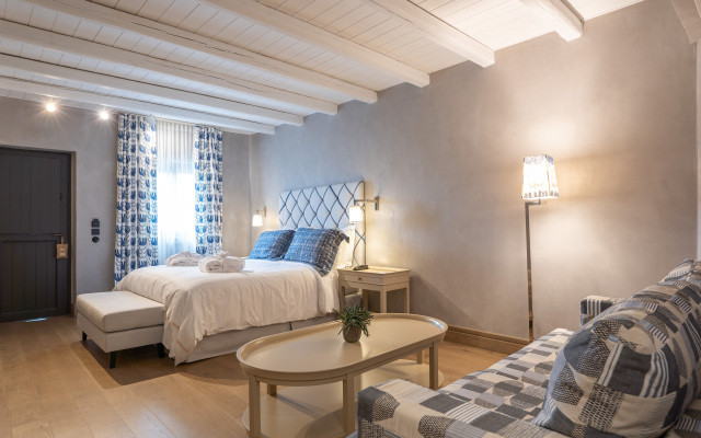 Alistos Hotel