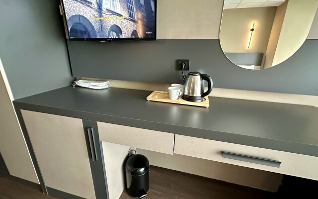 Esse Joven Hotel