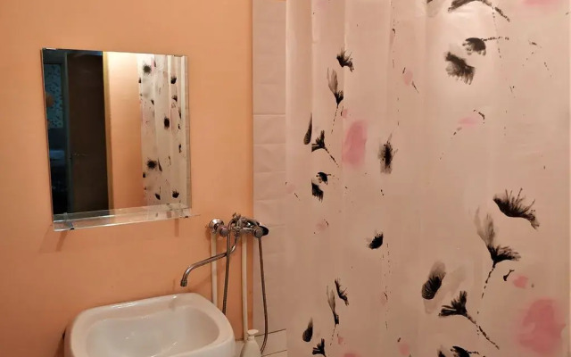 RentHome na ulice Kazachya u TRC Tochka Siti Flat