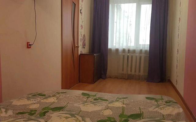 Komfort Na Prospekte 50 Let Oktyabrya 22 Flat