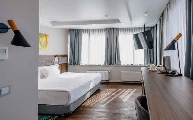 Nuur Hotel